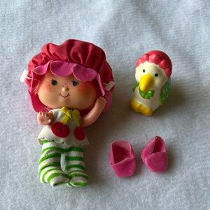 VINTAGE CHERRY CUDDLER & GOOSEBERRY GOOSE 2ND ISSUE‎ KENNER STRAWBERRY SHORTCAKE